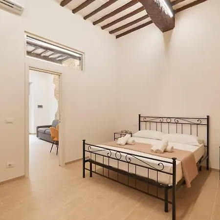 Apartment Garibaldi - Boutique Design Flat In Old Town *