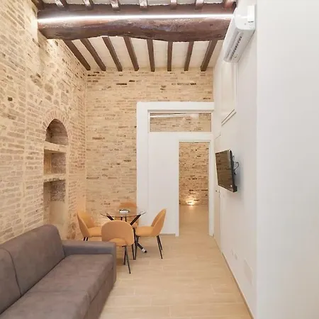 Apartment Garibaldi - Boutique Design Flat In Old Town Perugia