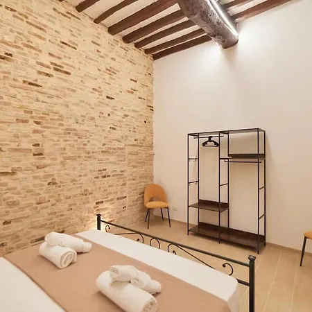 Garibaldi - Boutique Design Flat In Old Town Apartment